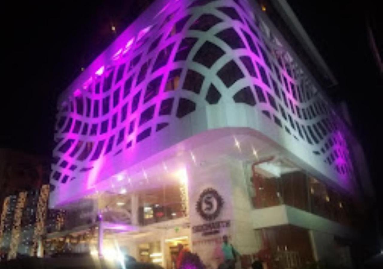 Hotel Siddharth Premiere Chandrapur Eksteriør bilde