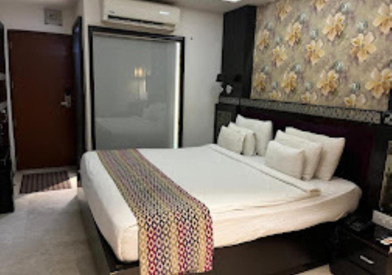 Hotel Siddharth Premiere Chandrapur Eksteriør bilde