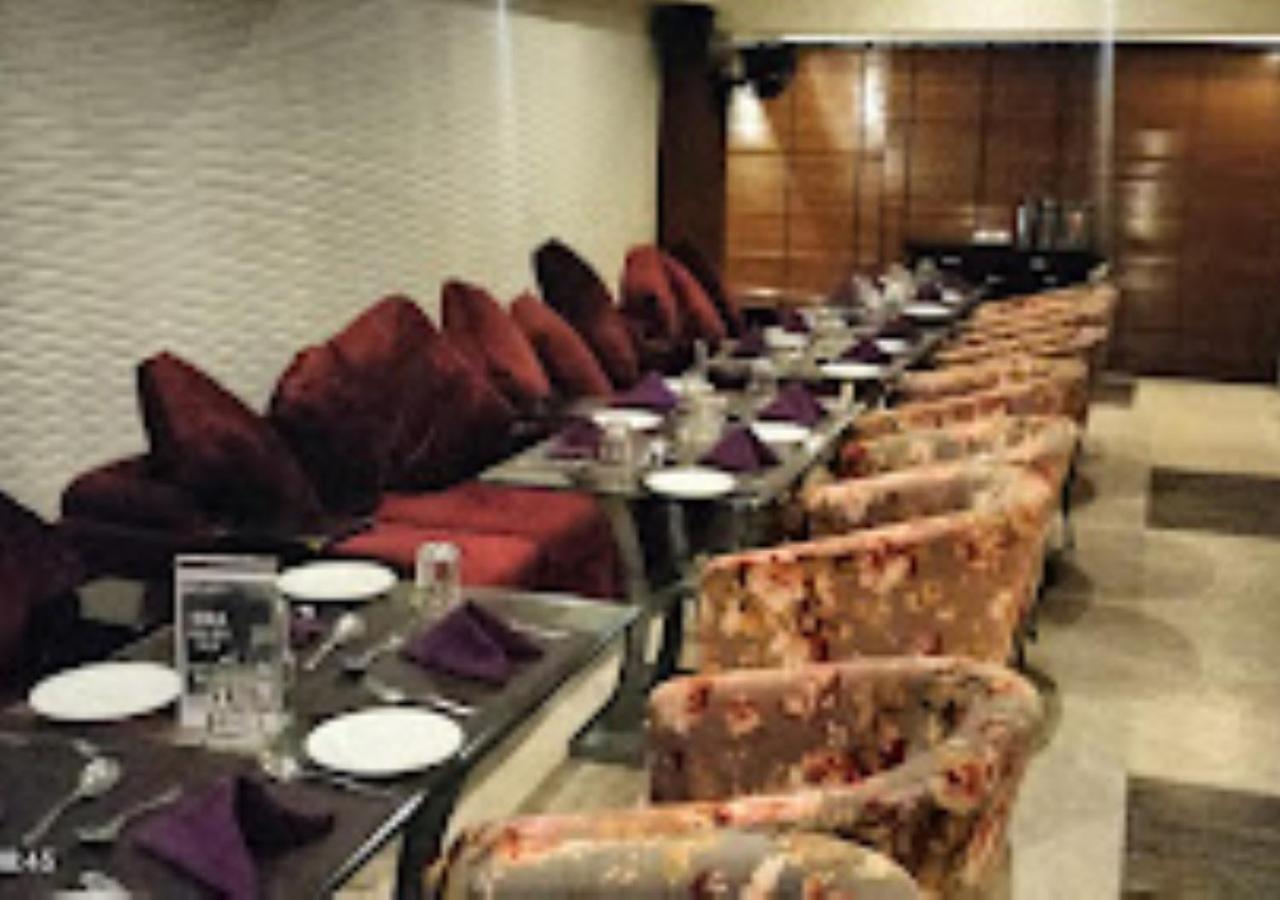 Hotel Siddharth Premiere Chandrapur Eksteriør bilde